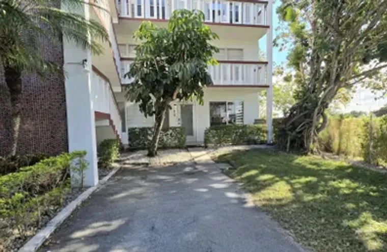 114 GREENBRIER C C, WEST PALM BEACH, FL,..., West Palm Beach, FL 33417