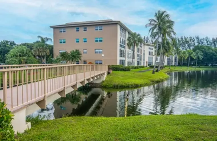 1905 BERMUDA CIR J3, COCONUT CREEK, FL, ..., Coconut Creek, FL 33066