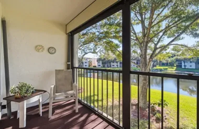 15244 LAKES OF DELRAY BLVD 203, DELRAY B..., Delray Beach, FL 33484