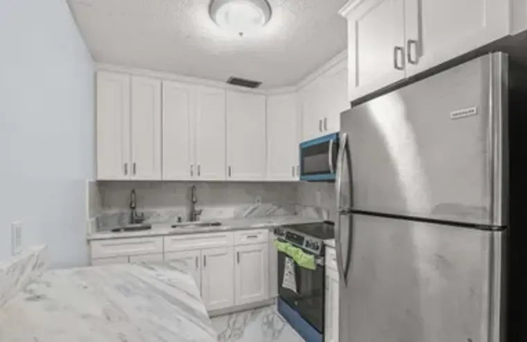 63 HASTINGS D D, WEST PALM BEACH, FL, 33..., West Palm Beach, FL 33417