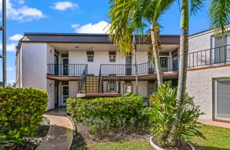 6 GREENWAY VLG 212, ROYAL PALM BEACH, FL..., Royal Palm Beach, FL 33411