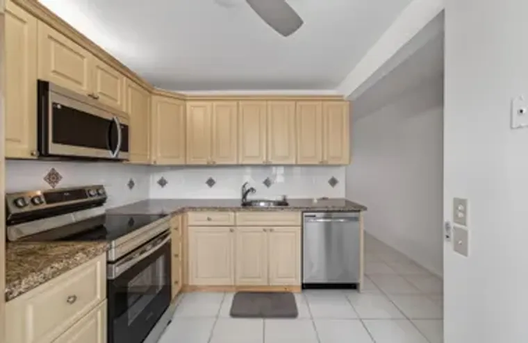 1036 HYTHE B B, BOCA RATON, FL, 33434, Boca Raton, FL 33434