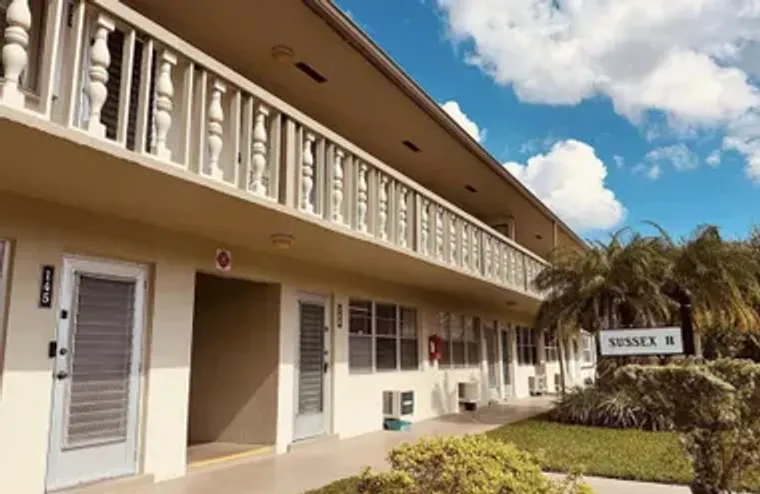 131 SUSSEX G # 131, WEST PALM BEACH, FL,..., West Palm Beach, FL 33417