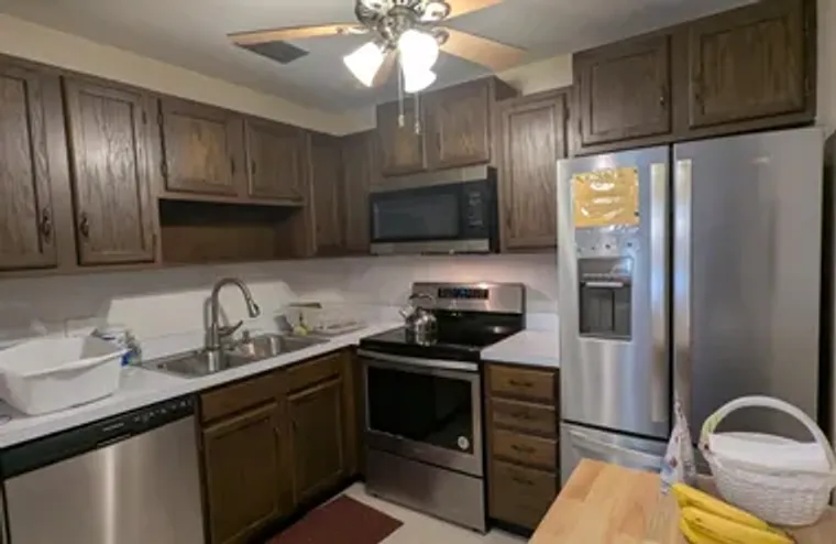 21 VISTA GARDENS TRL APT 104, VERO BEACH..., Vero Beach, FL 32962