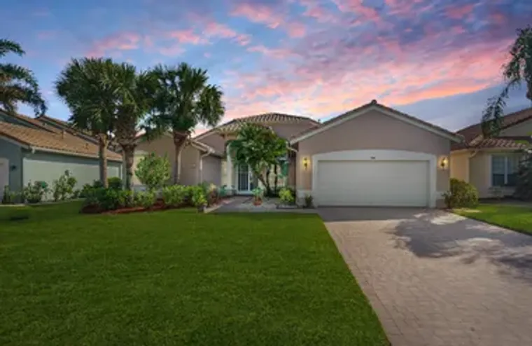 468 NW BLUE LAKE DR, PORT SAINT LUCIE, F..., Port Saint Lucie, FL 34986