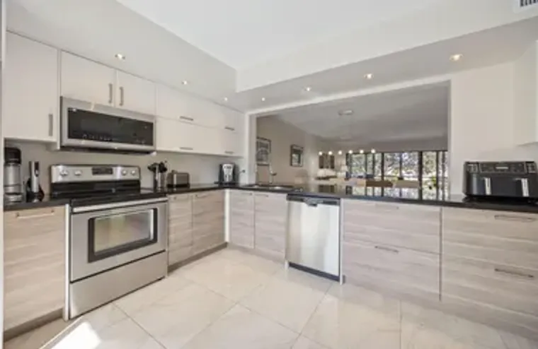 5659 FAIRWAY PARK DR 203, BOYNTON BEACH,..., Boynton Beach, FL 33437