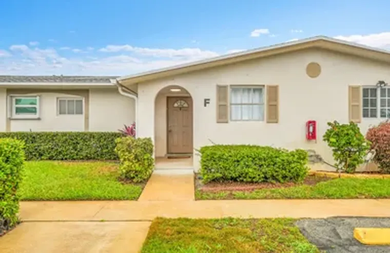 5043 CRESTHAVEN BLVD F, WEST PALM BEACH,..., West Palm Beach, FL 33415