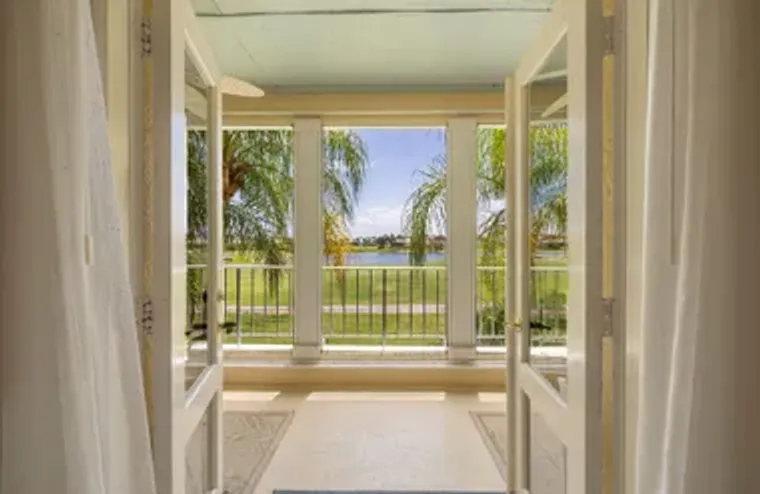 5025 HARMONY CIR APT 203, VERO BEACH, FL..., Vero Beach, FL 32967