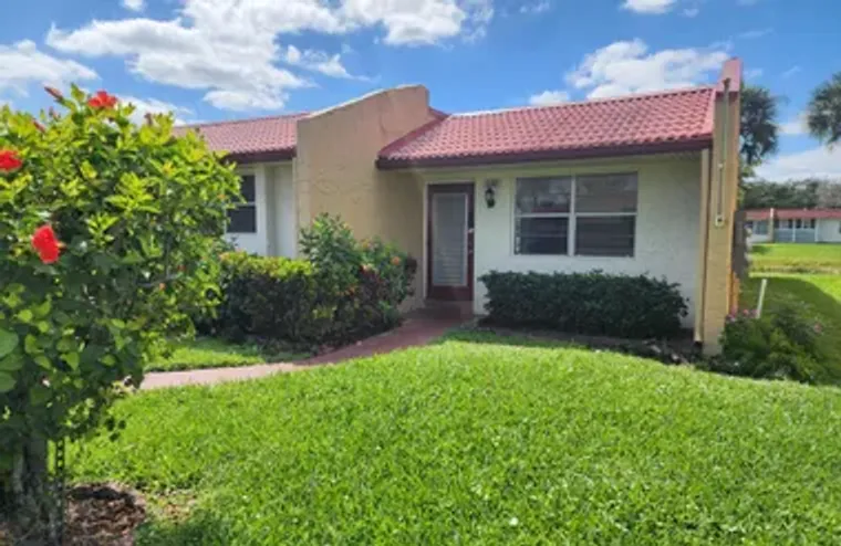 142 LAKE ANNE DR, WEST PALM BEACH, FL, 3..., West Palm Beach, FL 33411