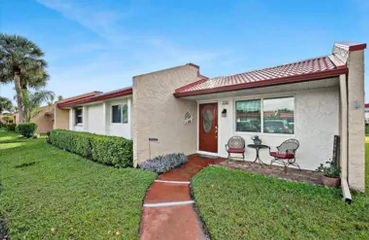 158 LAKE ANNE DR, WEST PALM BEACH, FL, 3..., West Palm Beach, FL 33411