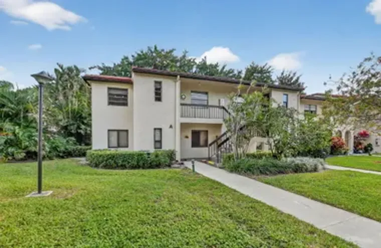 8310 CASA DEL LAGO APT 1B, BOCA RATON, F..., Boca Raton, FL 33433