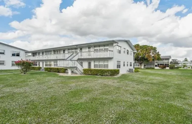 244 CAMDEN J, WEST PALM BEACH, FL, 33417, West Palm Beach, FL 33417