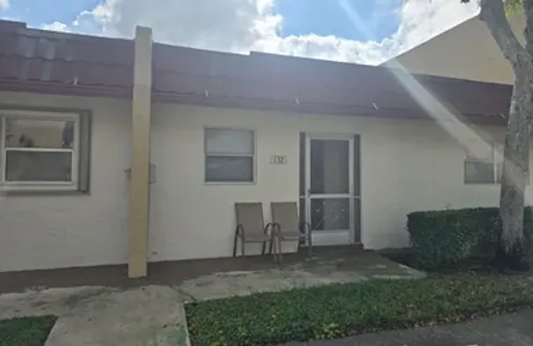 132 LAKE DORA DR, WEST PALM BEACH, FL, 3..., West Palm Beach, FL 33411