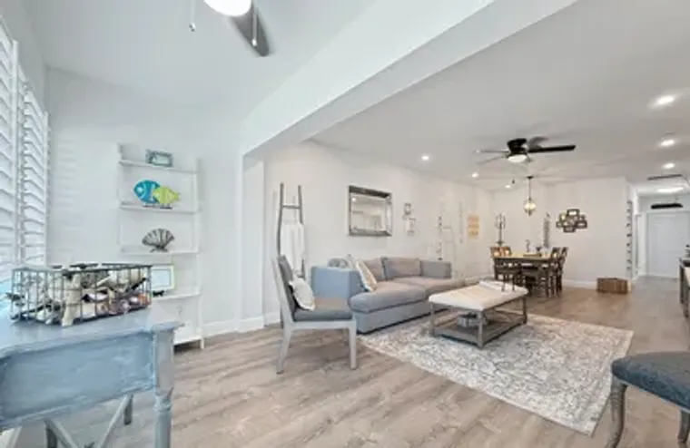 1021 FLAME VINE AVE APT 203, DELRAY BEAC..., Delray Beach, FL 33445