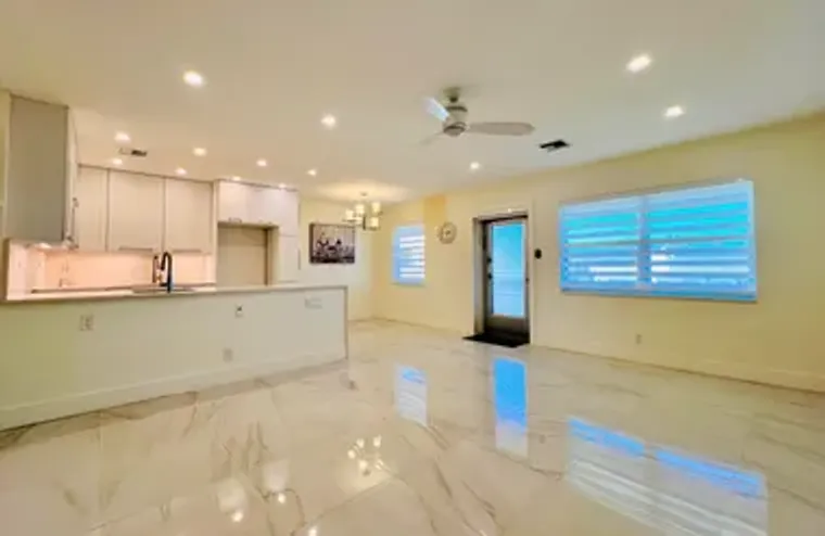 204 BEDFORD H, WEST PALM BEACH, FL, 3341..., West Palm Beach, FL 33417