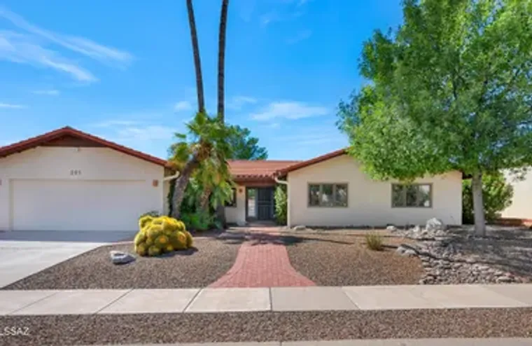 201 W PASEO DEL CHINO, GREEN VALLEY, AZ,..., Green Valley, AZ 85614