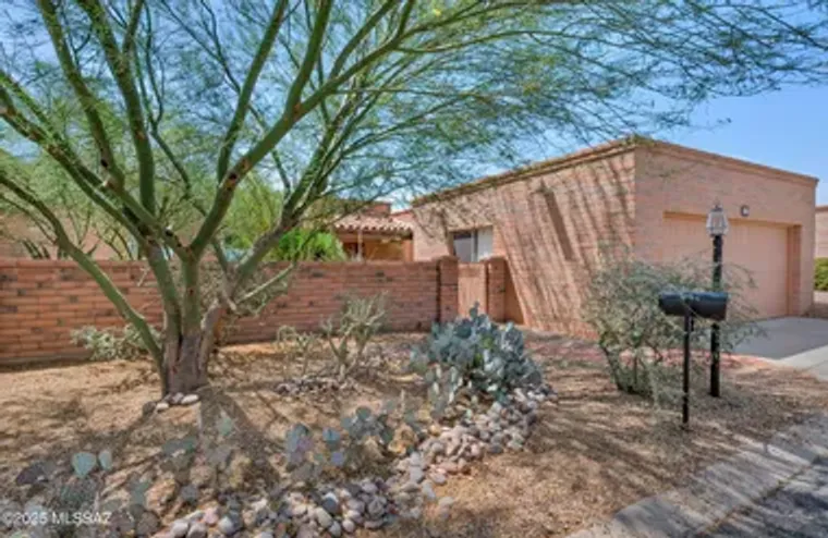 1545 W CALLE HACIENDA, GREEN VALLEY, AZ,..., Green Valley, AZ 85622