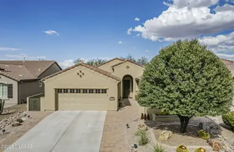 2227 E THUNDERCHIEF DR, GREEN VALLEY, AZ..., Green Valley, AZ 85614