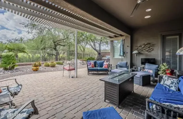 2519 W MUSIC MOUNTAINS DR, GREEN VALLEY,..., Green Valley, AZ 85622