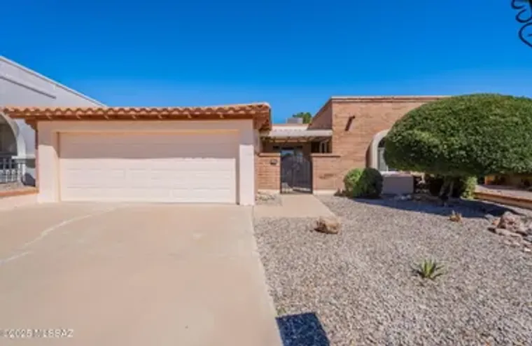 471 E PASEO CHUPAROSAS, GREEN VALLEY, AZ..., Green Valley, AZ 85614