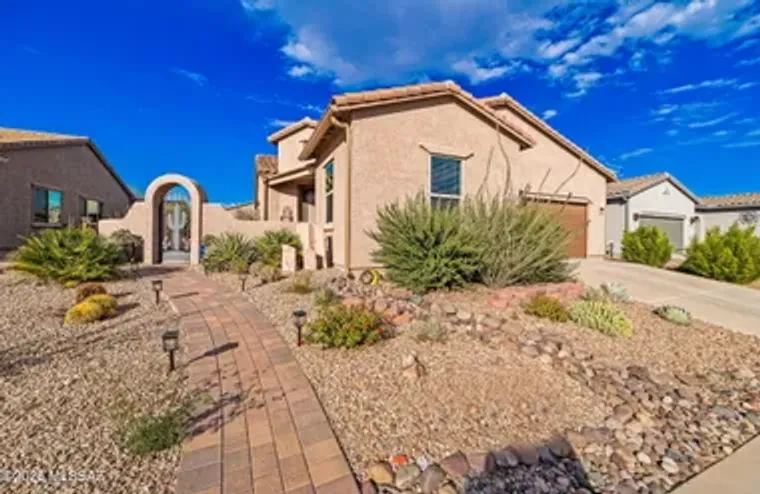 2496 W MUSIC MOUNTAINS DR, GREEN VALLEY,..., Green Valley, AZ 85622