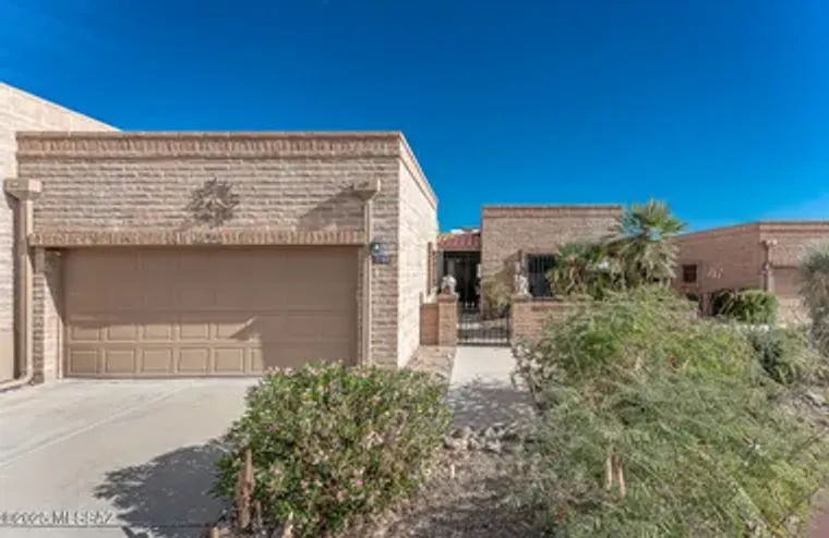 1100 W CAMINO DEL PATO, GREEN VALLEY, AZ..., Green Valley, AZ 85622
