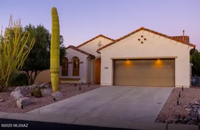 1094 N NIGHT HERON DR, GREEN VALLEY, AZ,..., Green Valley, AZ 85614