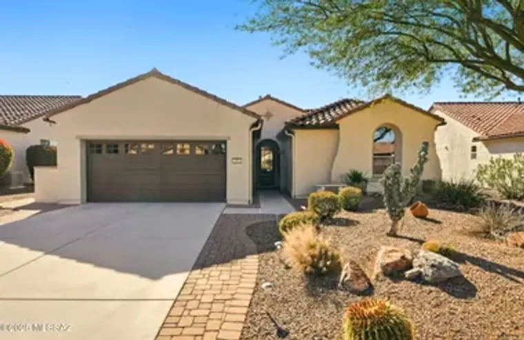 2196 E THUNDERCHIEF DR, GREEN VALLEY, AZ..., Green Valley, AZ 85614