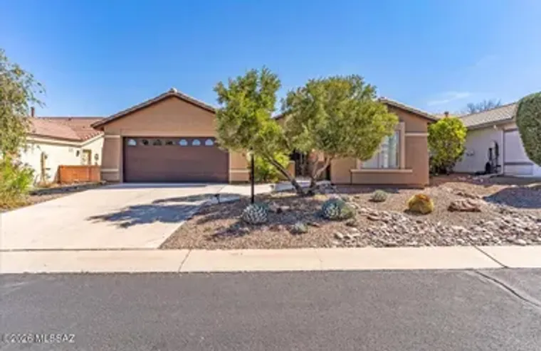 1528 N BANK SWALLOW RD, GREEN VALLEY, AZ..., Green Valley, AZ 85614