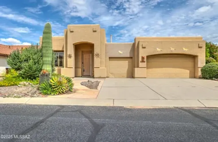 2303 E DESERT PUEBLO PASS, GREEN VALLEY,..., Green Valley, AZ 85614