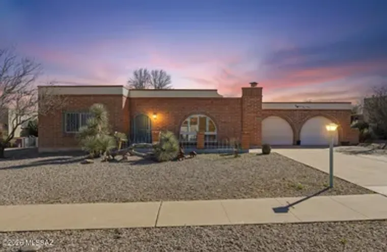 250 E PASEO CHUPAROSAS, GREEN VALLEY, AZ..., Green Valley, AZ 85614