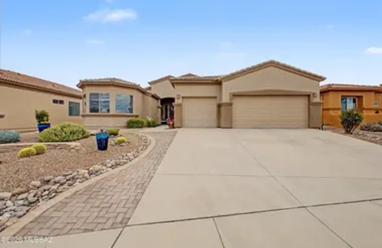 2329 W CALLE BALAUSTRE, GREEN VALLEY, AZ..., Green Valley, AZ 85622
