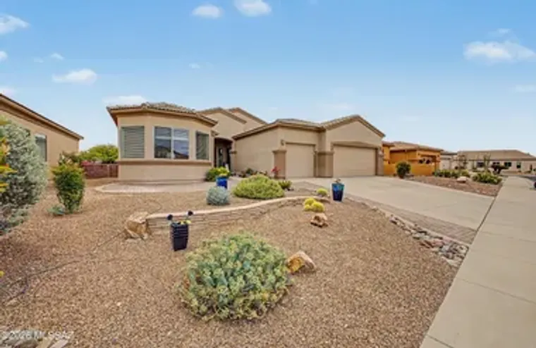 2329 W CALLE BALAUSTRE, GREEN VALLEY, AZ..., Green Valley, AZ 85622