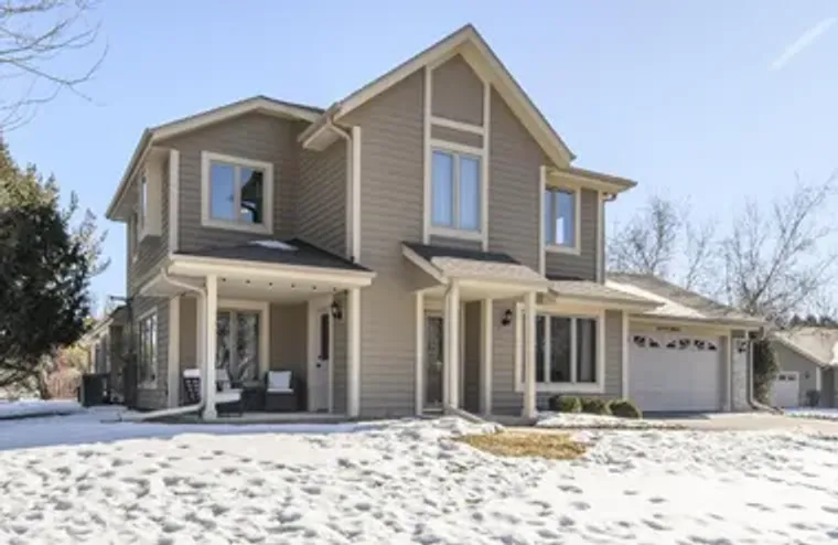 N24W24050 BRANDON OAKS DR A, PEWAUKEE, W..., Pewaukee, WI 53072