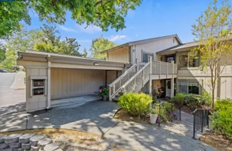 2055 CACTUS CT APT 3, WALNUT CREEK, CA, ..., Walnut Creek, CA 94595