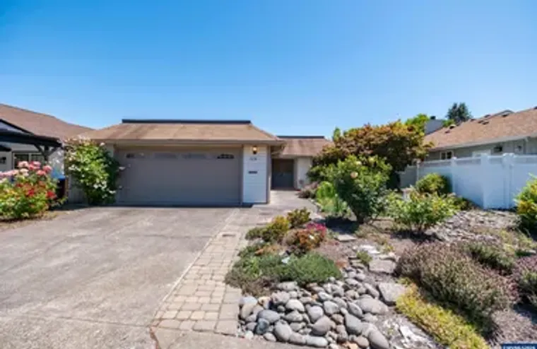 3274 OAKCREST DR, SALEM, OR, 97304, Salem, OR 97304