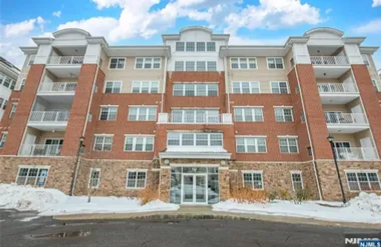 10323 WARRENS WAY, WANAQUE, NJ, 07465, Wanaque, NJ 07465