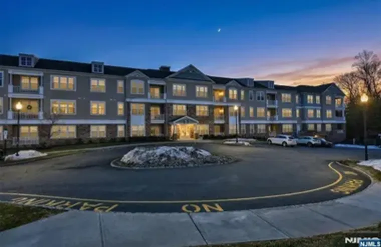 5208 VETERANS DR, ROCKAWAY TOWNSHIP, NJ,..., Rockaway Township, NJ 07885