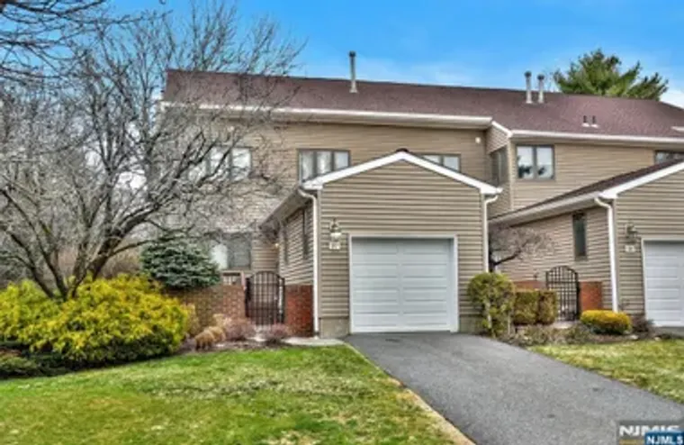 37 NIAGARA DR 37, MAHWAH, NJ, 07430, Mahwah, NJ 07430