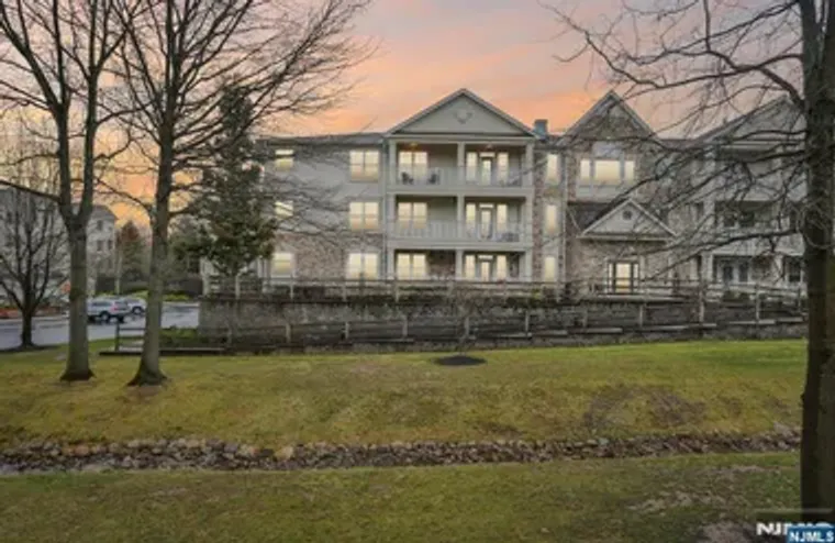 1209 HOLLY LN 141, CEDAR GROVE, NJ, 0700..., Cedar Grove, NJ 07009