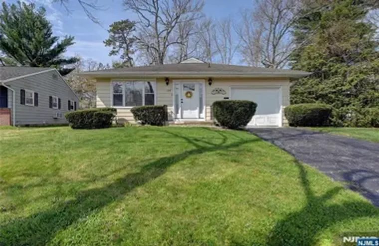 123 COLUMBINE CIR, TOMS RIVER, NJ, 08755, Toms River, NJ 08755