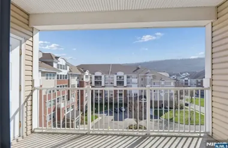 9402 WARRENS WAY DEEDED GARAGE -, WANAQU..., Wanaque, NJ 07465