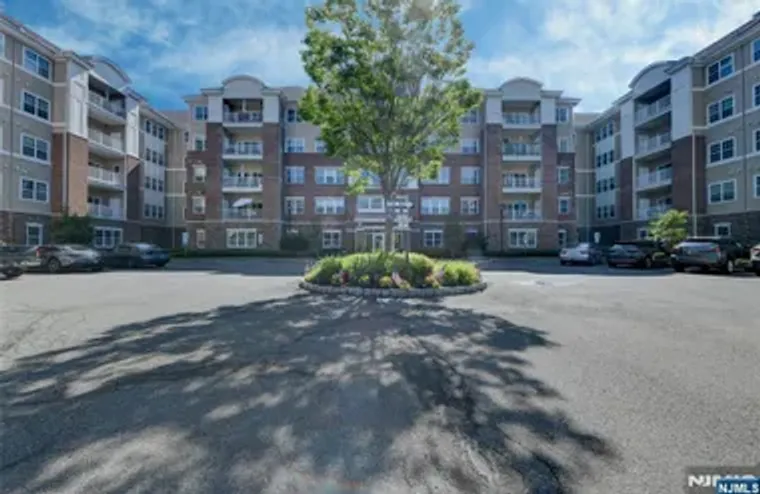 1113 WARREN 113, WANAQUE, NJ, 07465, Wanaque, NJ 07465