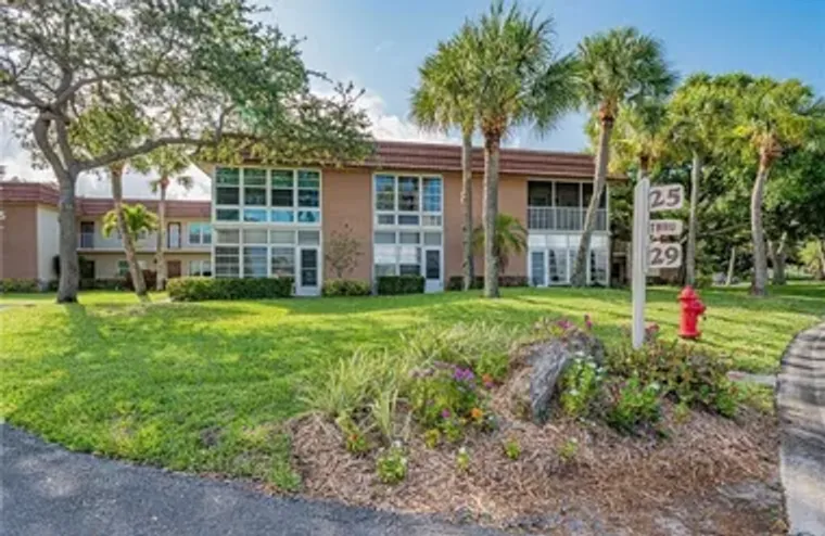 27 VISTA GARDENS TRL 102, VERO BEACH, FL..., Vero Beach, FL 32962
