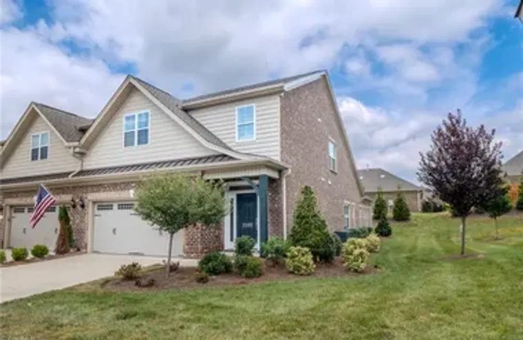 2203 FRIEDBERG VILLAGE DR, WINSTON SALEM..., Winston Salem, NC 27127