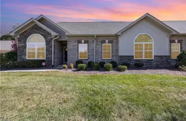 5351 LAIR DR, GREENSBORO, NC, 27407, Greensboro, NC 27407