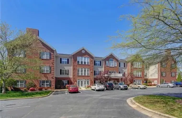 522 COLLEGE RD APT 303, GREENSBORO, NC, ..., Greensboro, NC 27410