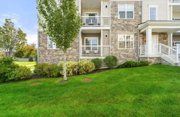 11101 PETERS FARM WAY # 101, WESTBOROUGH..., Westborough, MA 01581