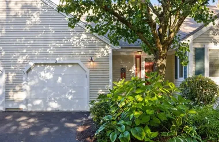 2 PGA LN # 2, MASHPEE, MA, 02649, Mashpee, MA 02649