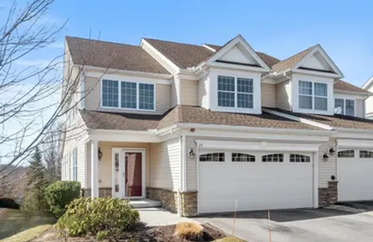 25 AVEBURY LN 22, MARLBOROUGH, MA, 01752, Marlborough, MA 01752